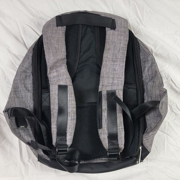 Swissgear Adults Gray Anti Theft Backpack With USB Charging Port Travel Casual - Picture 2 of 9